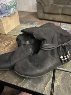 Rampage Girls Black Suede Slouch Boots with Star Charms Size 3